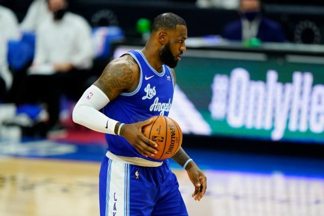 罗马诺：曼联支持奥纳纳&对他有信心